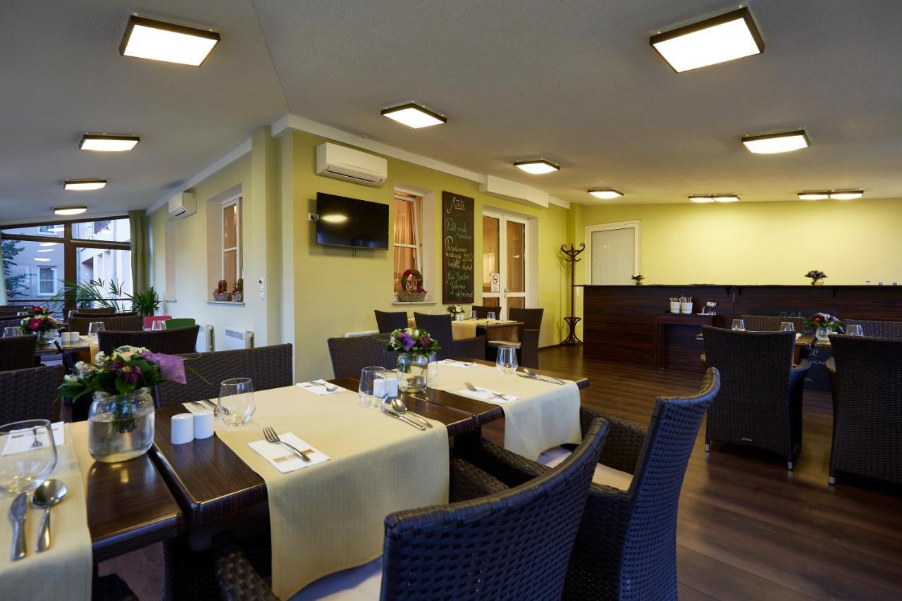 Hotel Lajta Park Mosonmagyaróvár Εξωτερικό φωτογραφία